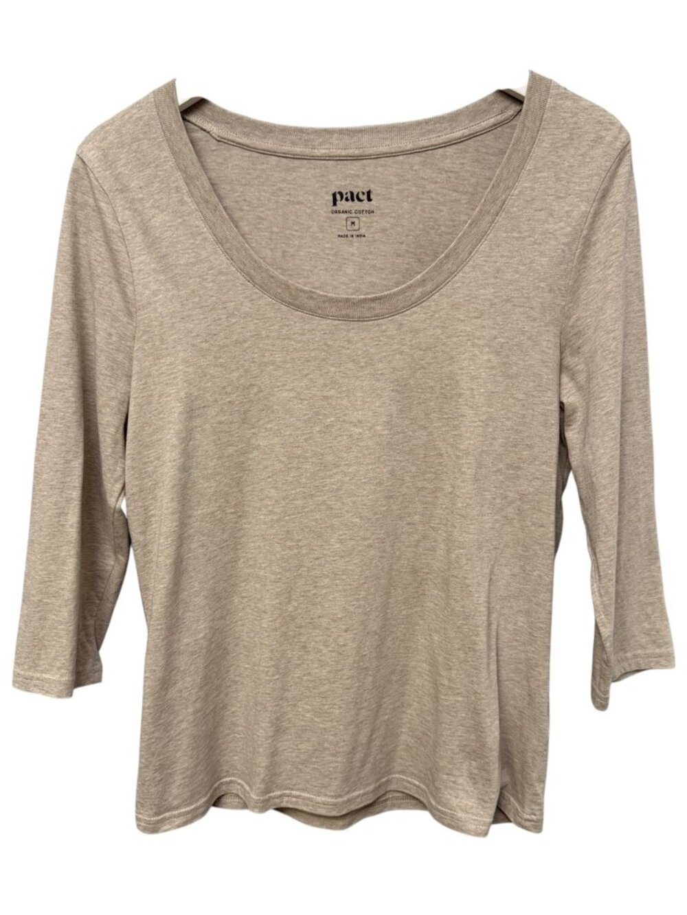 PACT T-shirt Medium Organic Cotton Heather Beige 3/4 Sleeve Womens V-Neck Tee